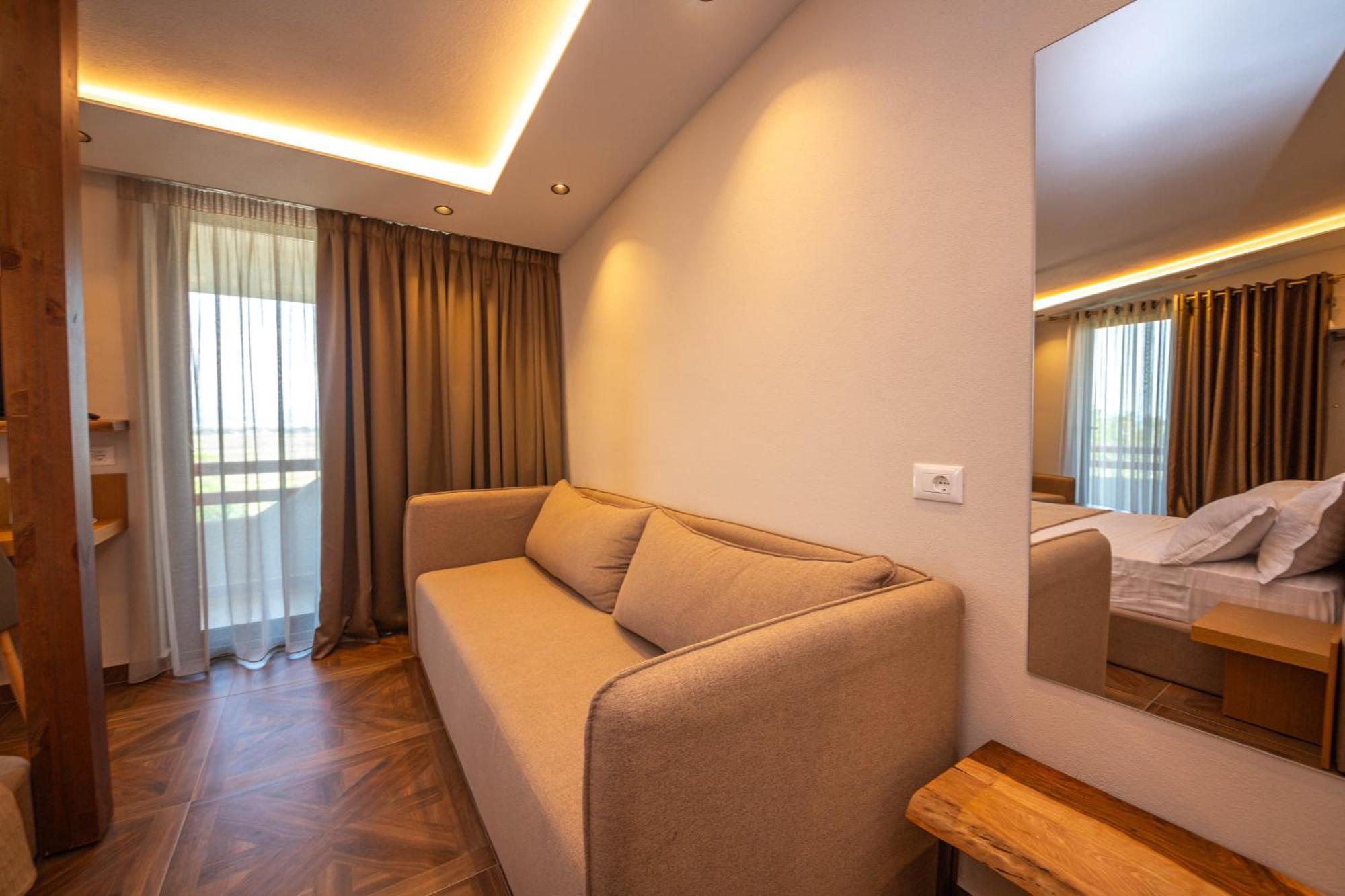 Emara Boutique Hotel Kavaje Eksteriør bilde