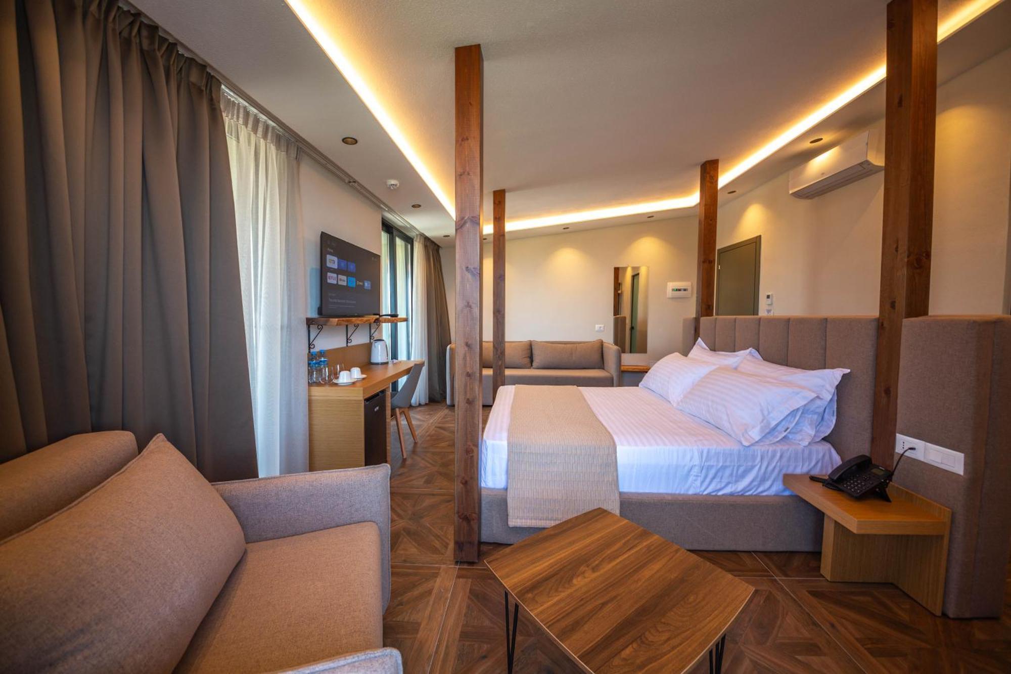 Emara Boutique Hotel Kavaje Eksteriør bilde